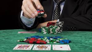 Dasar Dan Kiat Berjudi Poker Online